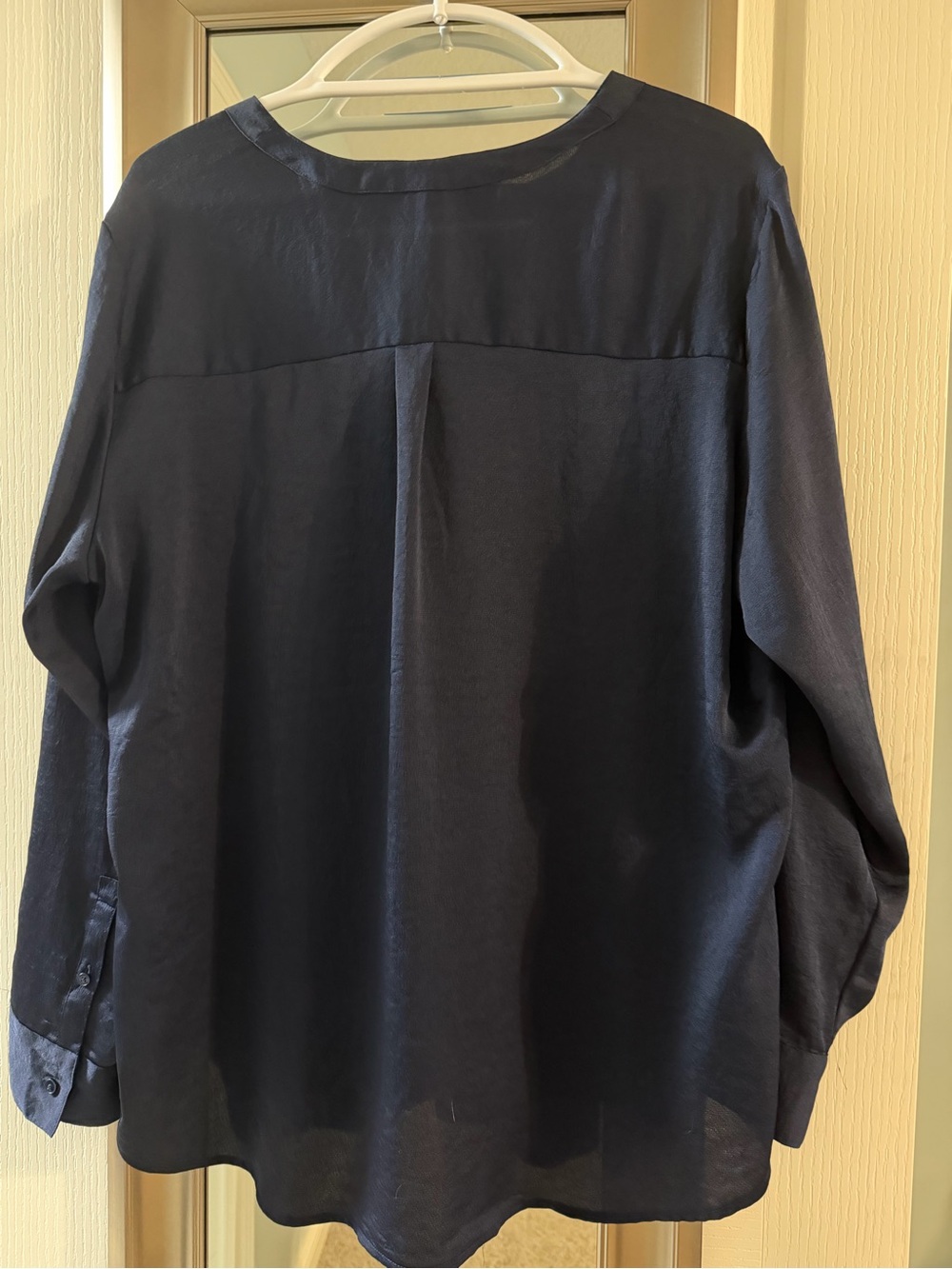 Express Navy V-Neck Long Sleeve Tunic Blouse - XL - Picture 2 of 6